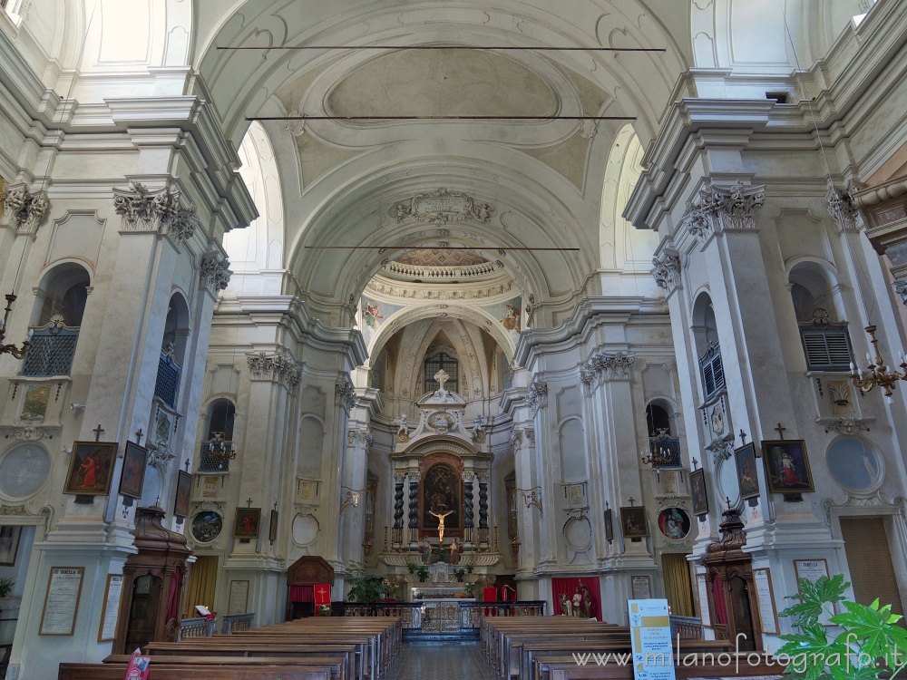 Campiglia Cervo (Biella) - Interno della chiesa del Santuario di San Giovanni di Andorno